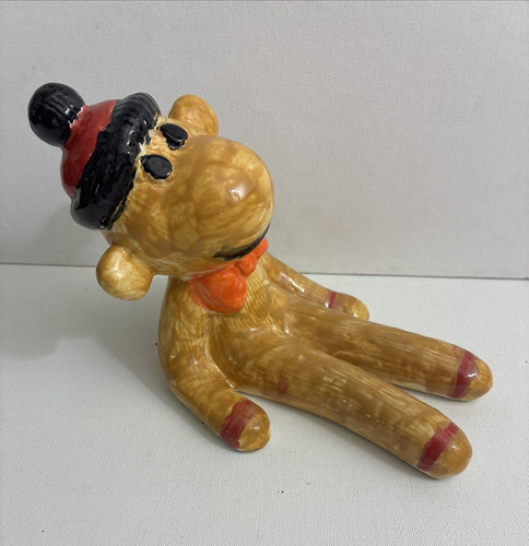 Ceramic bank sitting - bank, sock